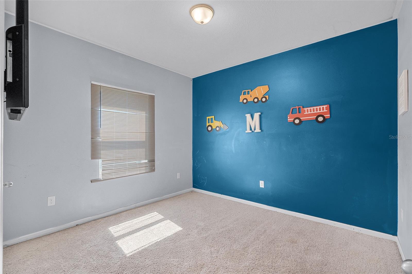 Image 15 of 39 For 3519 Fernanda Drive