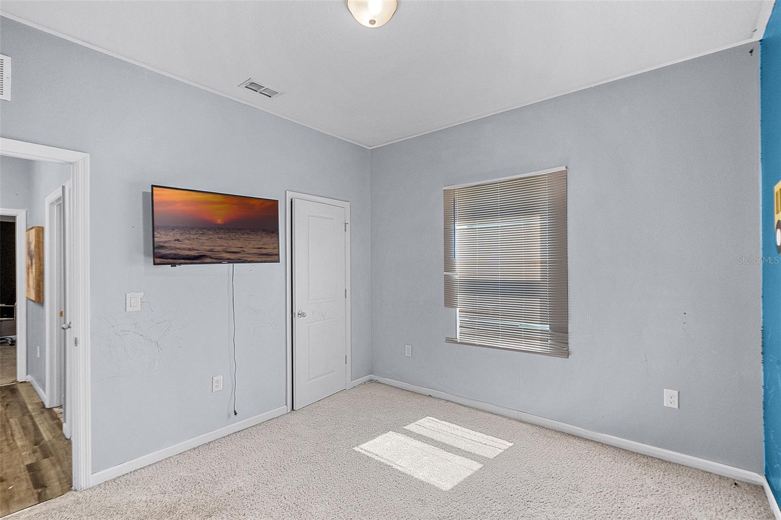 Image 16 of 39 For 3519 Fernanda Drive
