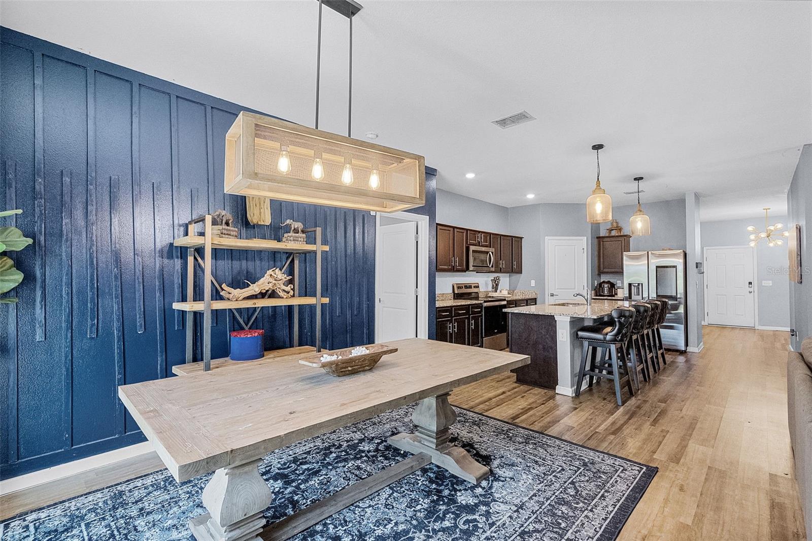 Image 8 of 39 For 3519 Fernanda Drive