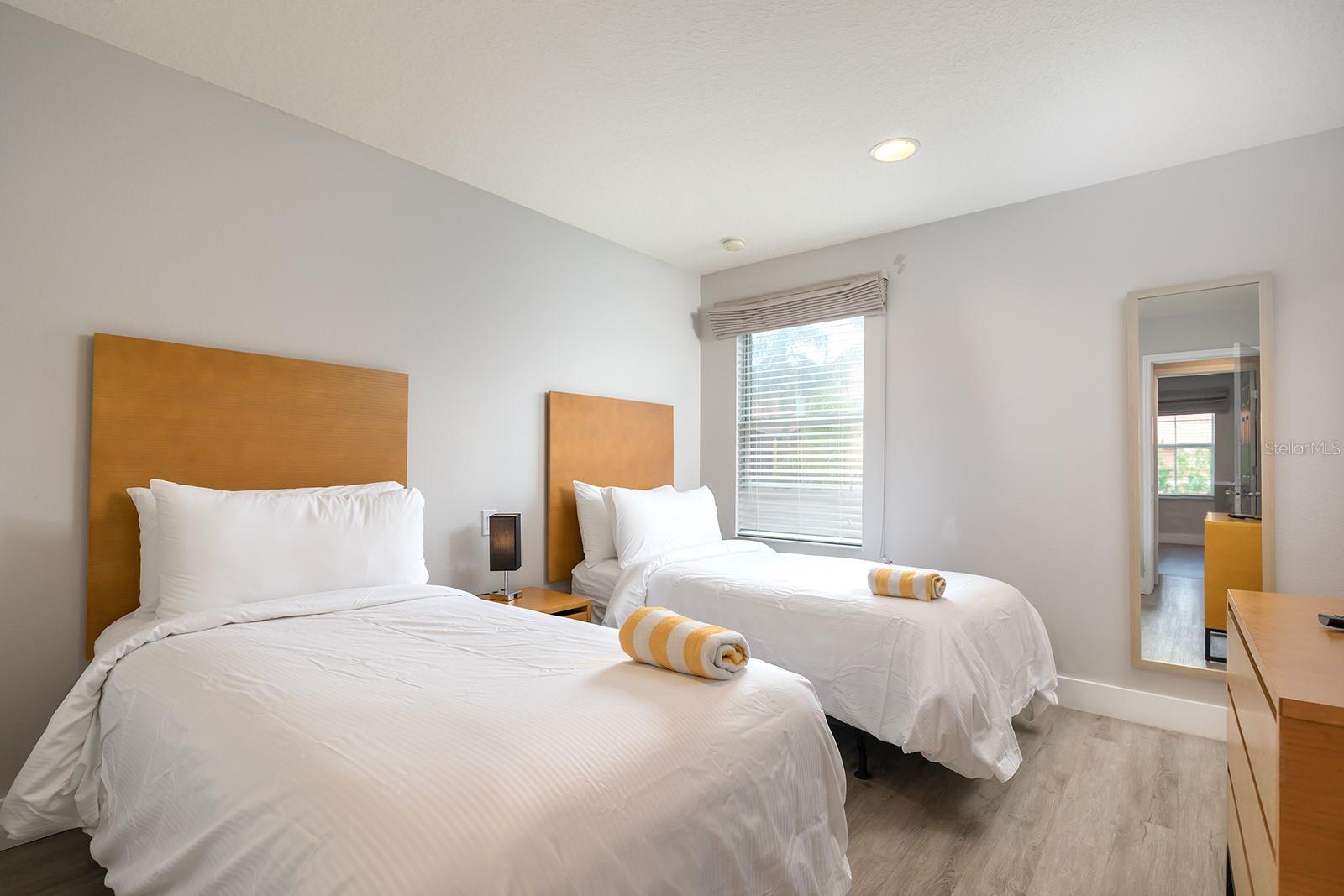 Image 19 of 26 For 3069 White Orchid Road