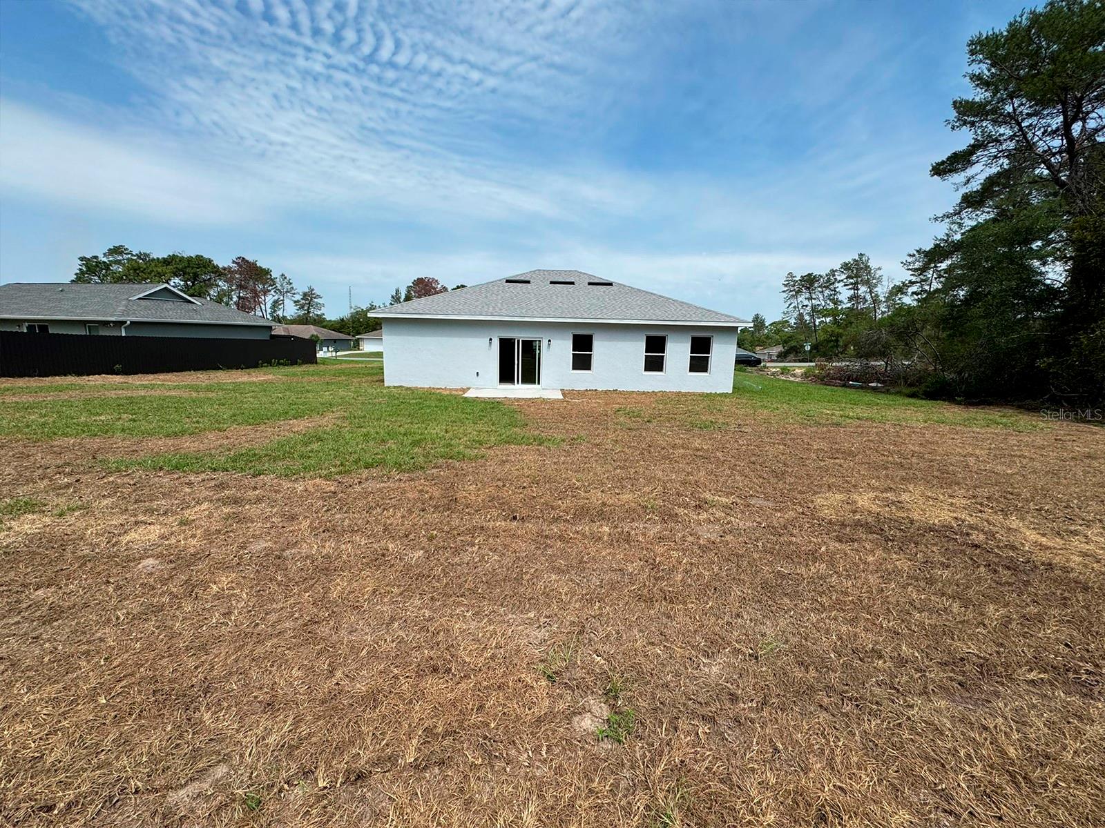 Image 35 of 47 For 15955 52nd Avenue Road