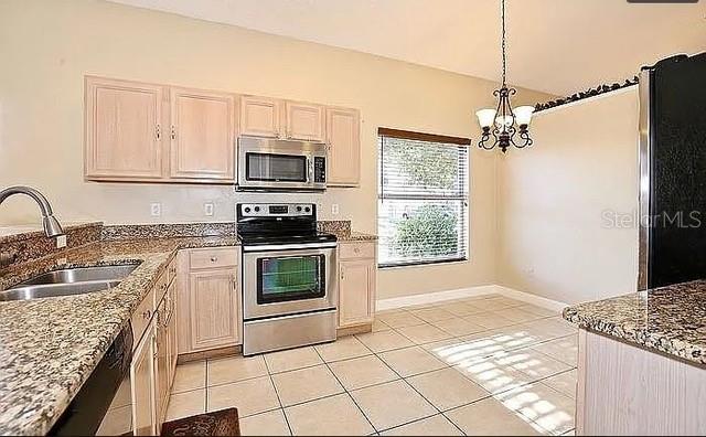 Image 7 of 30 For 421 Lexingdale Drive