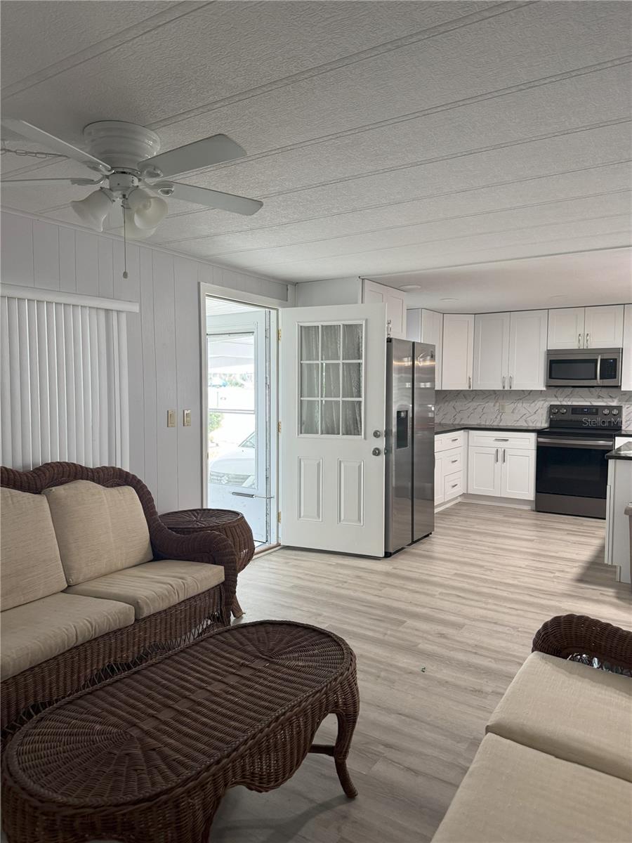 Image 3 of 9 For 2116 Wax Myrtle Drive Ge