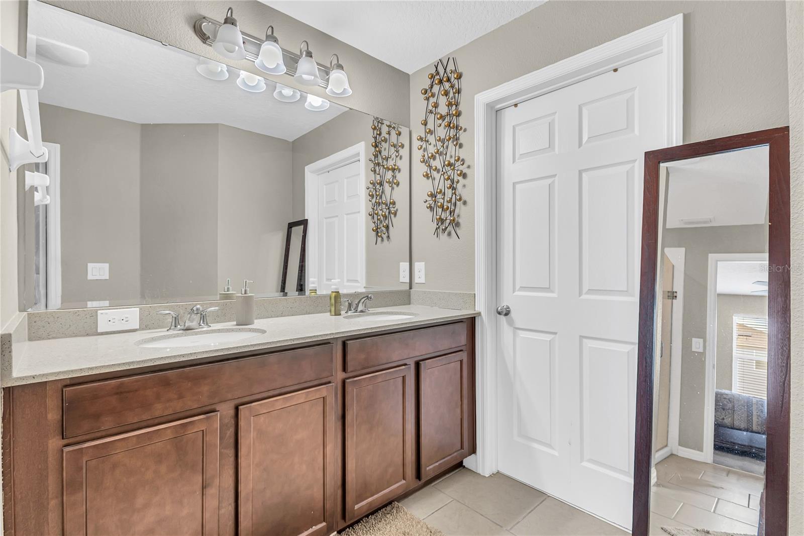 Image 10 of 12 For 116 Green Branch Boulevard