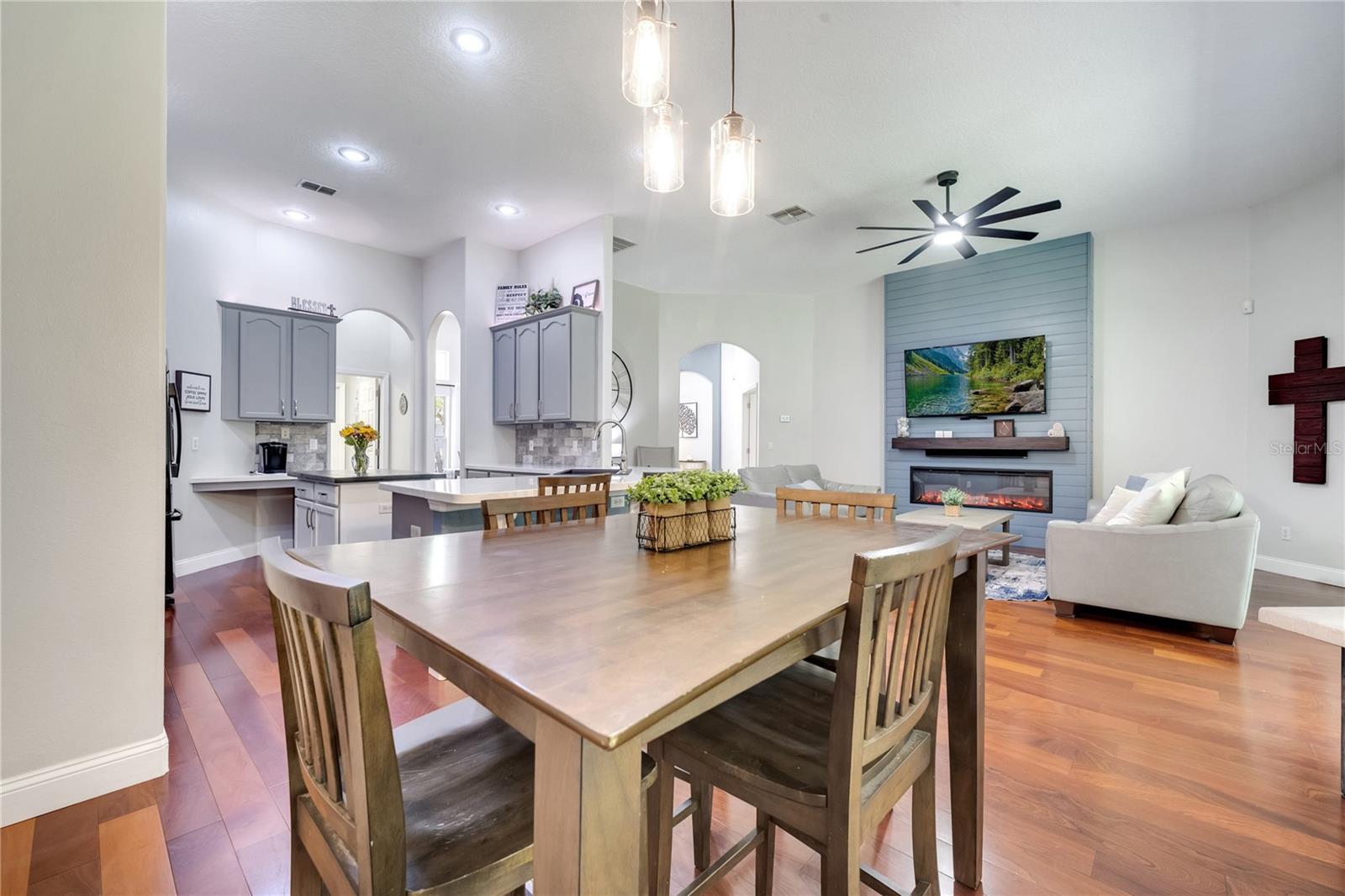 Image 25 of 52 For 3380 Pawleys Loop N