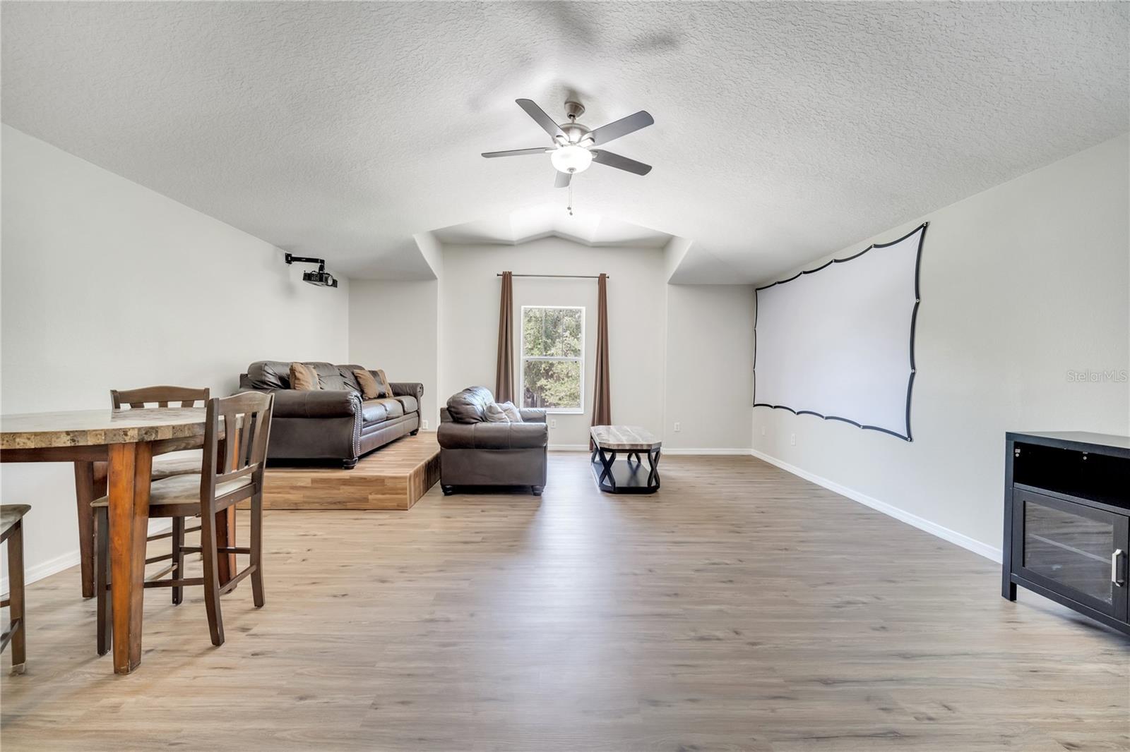 Image 6 of 52 For 3380 Pawleys Loop N