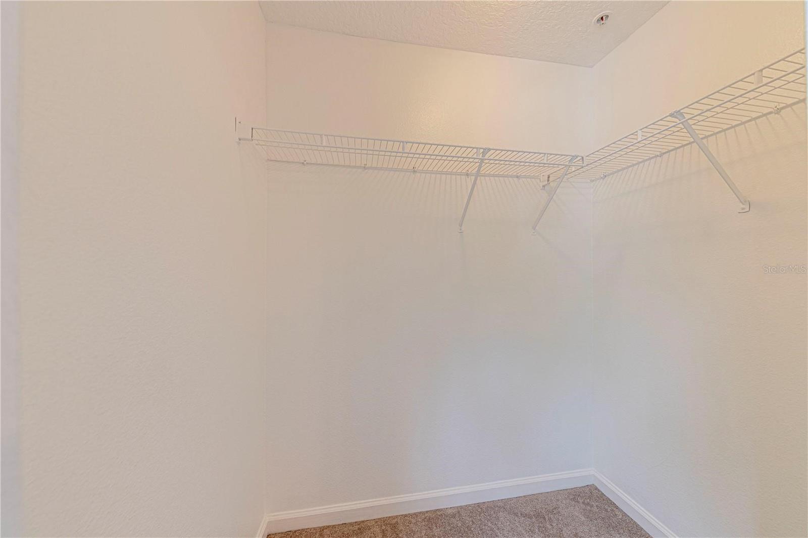 Image 22 of 26 For 5500 Metrowest Boulevard 203