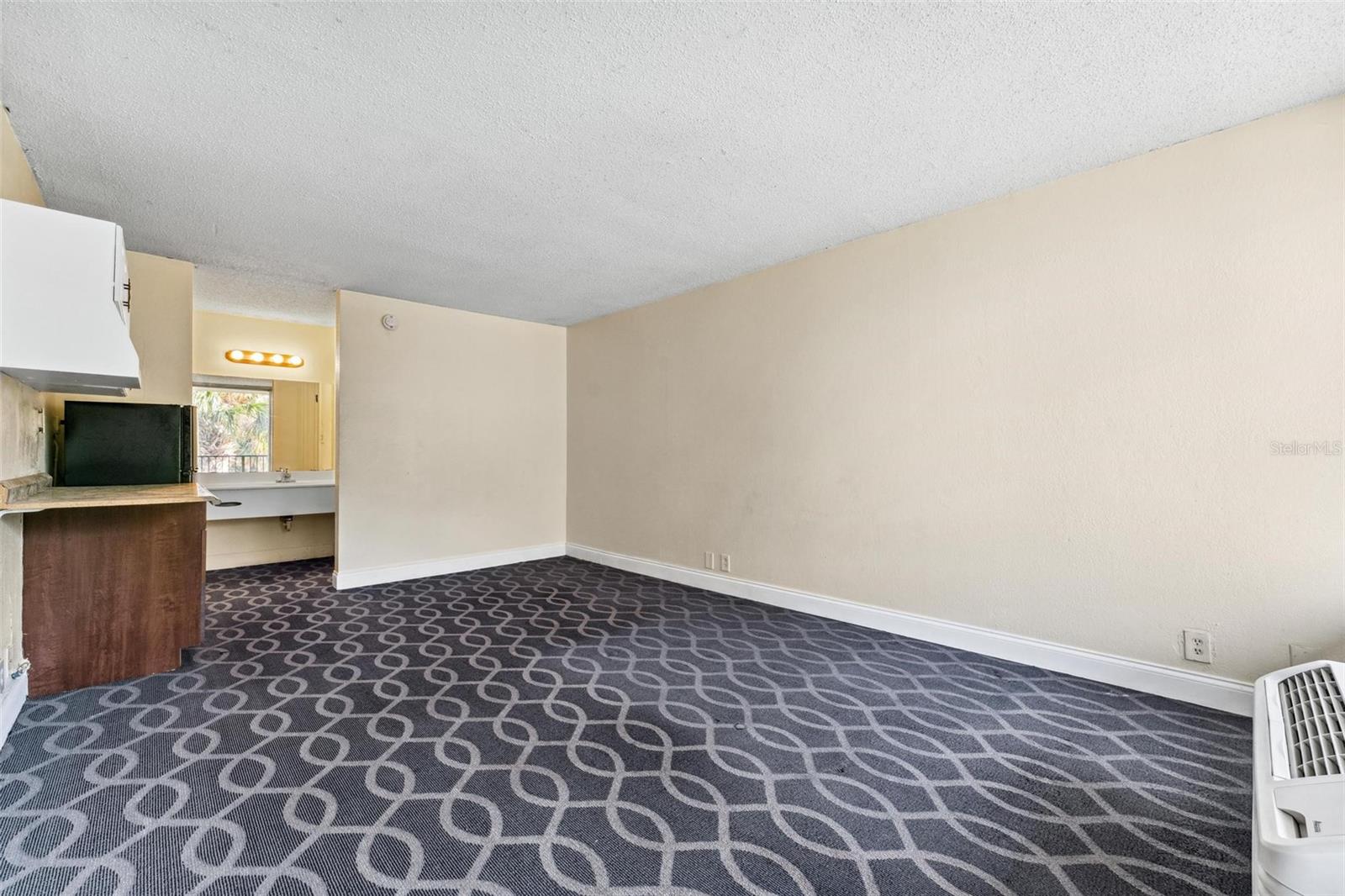Image 4 of 24 For 7900 S. Orange Blossom Trail  2022
