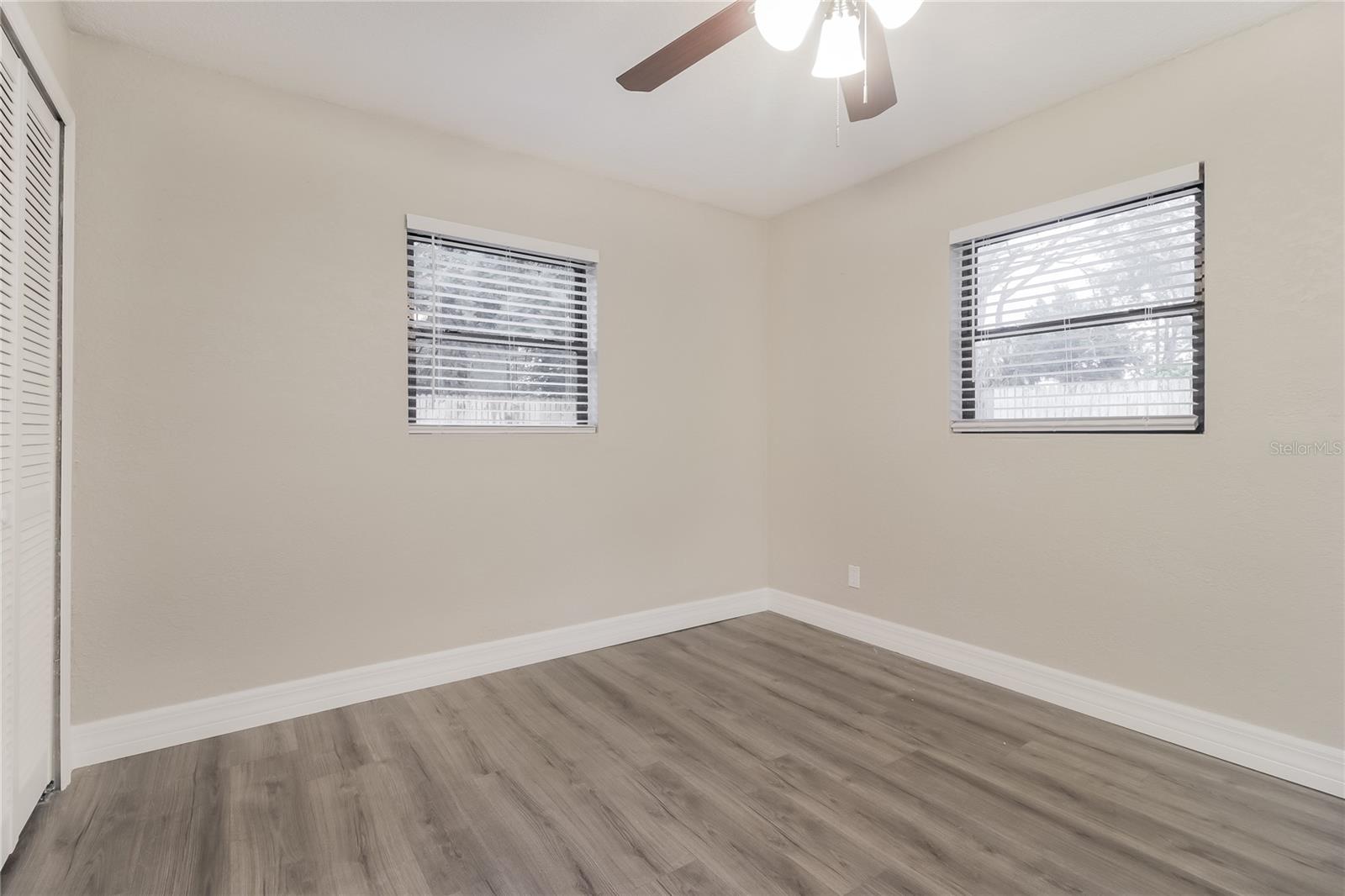 Image 11 of 16 For 6808 Ravenna Avenue