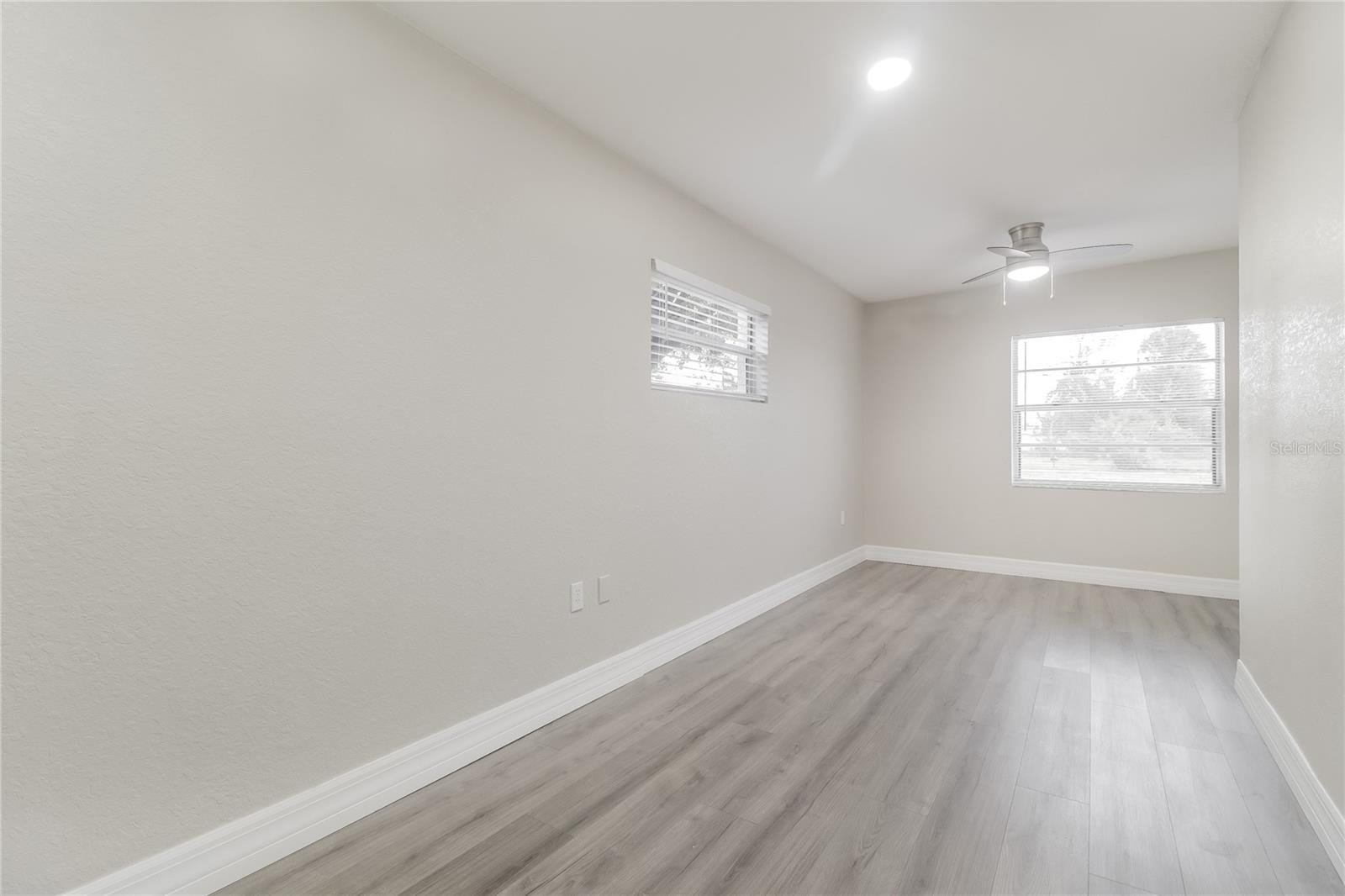 Image 13 of 16 For 6808 Ravenna Avenue