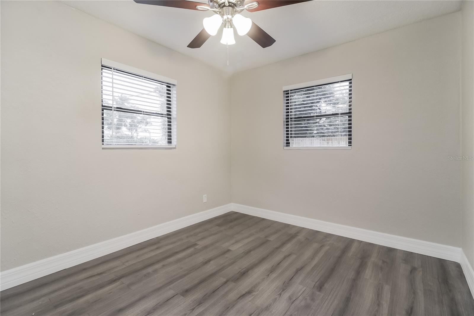 Image 9 of 16 For 6808 Ravenna Avenue