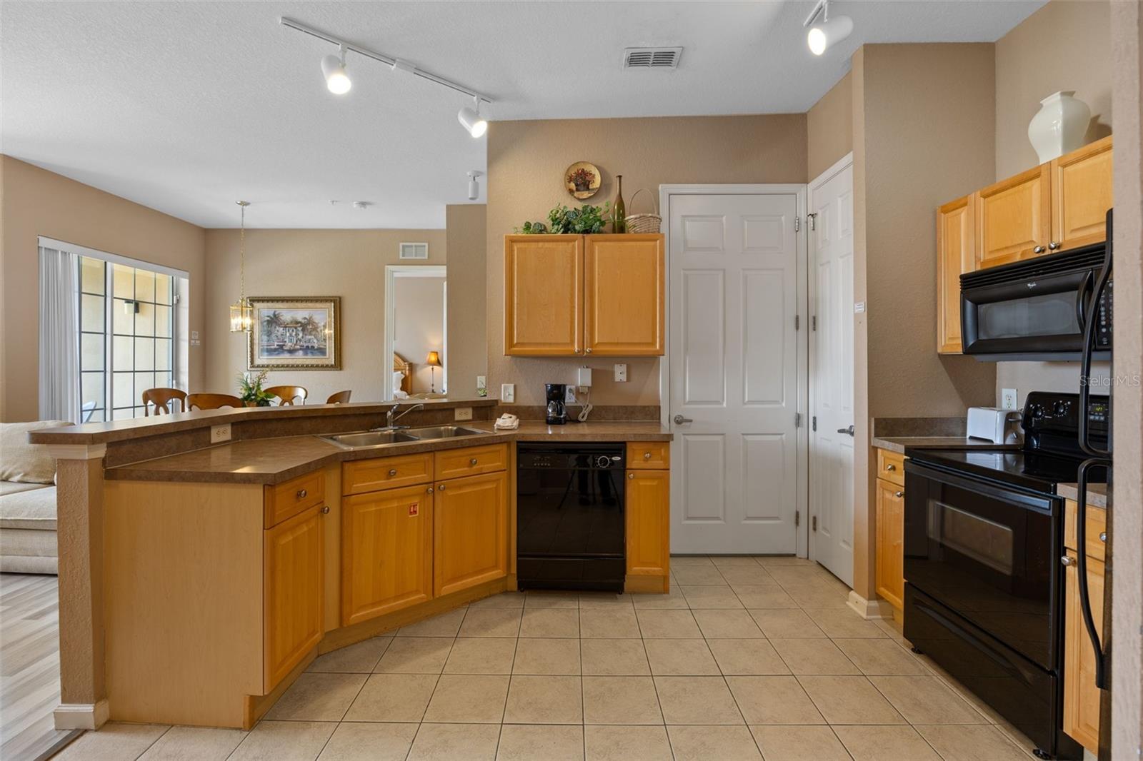 Image 14 of 29 For 621 Terrace Ridge Circle 621