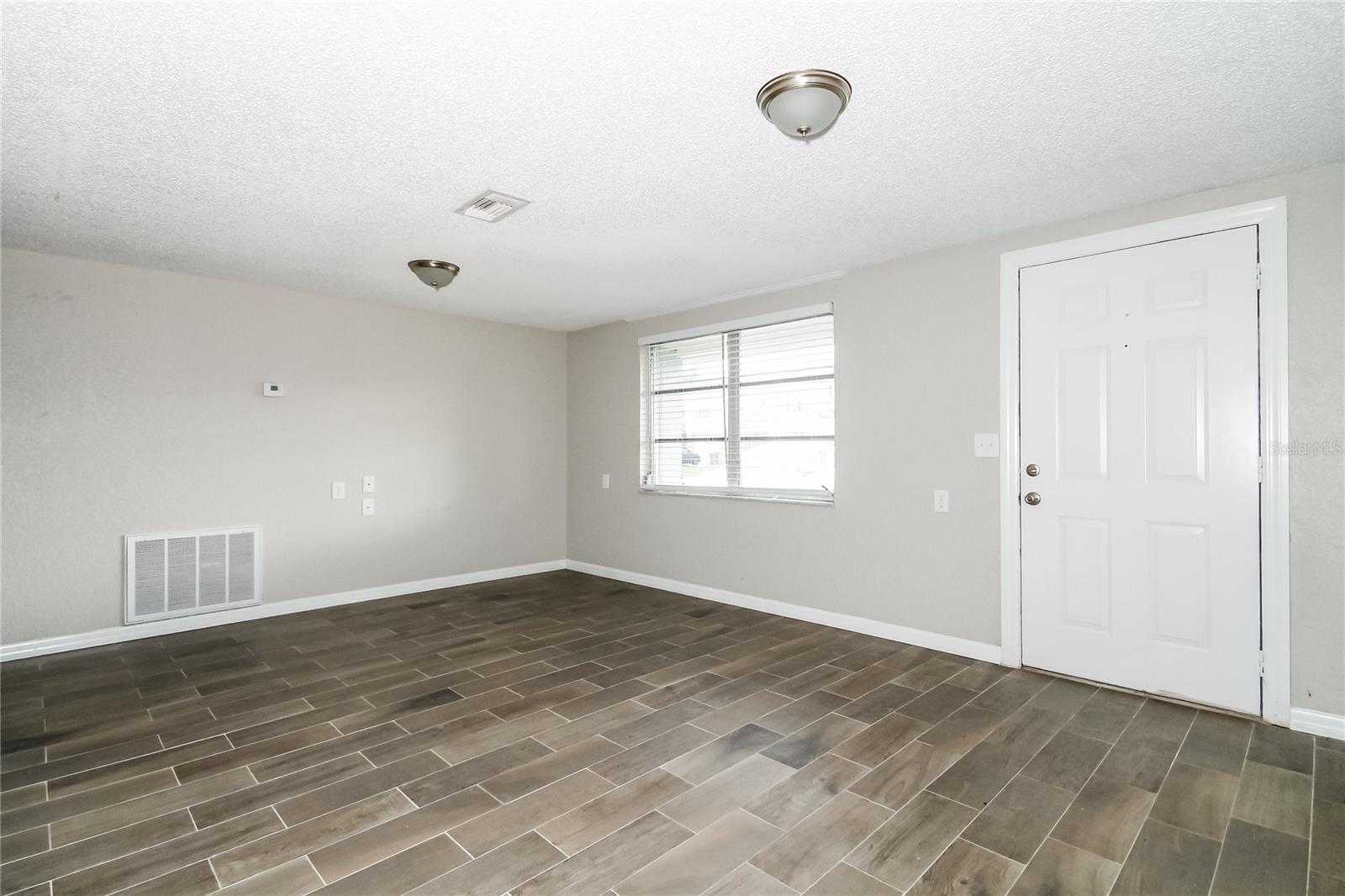 Image 3 of 16 For 5537 Quist Drive