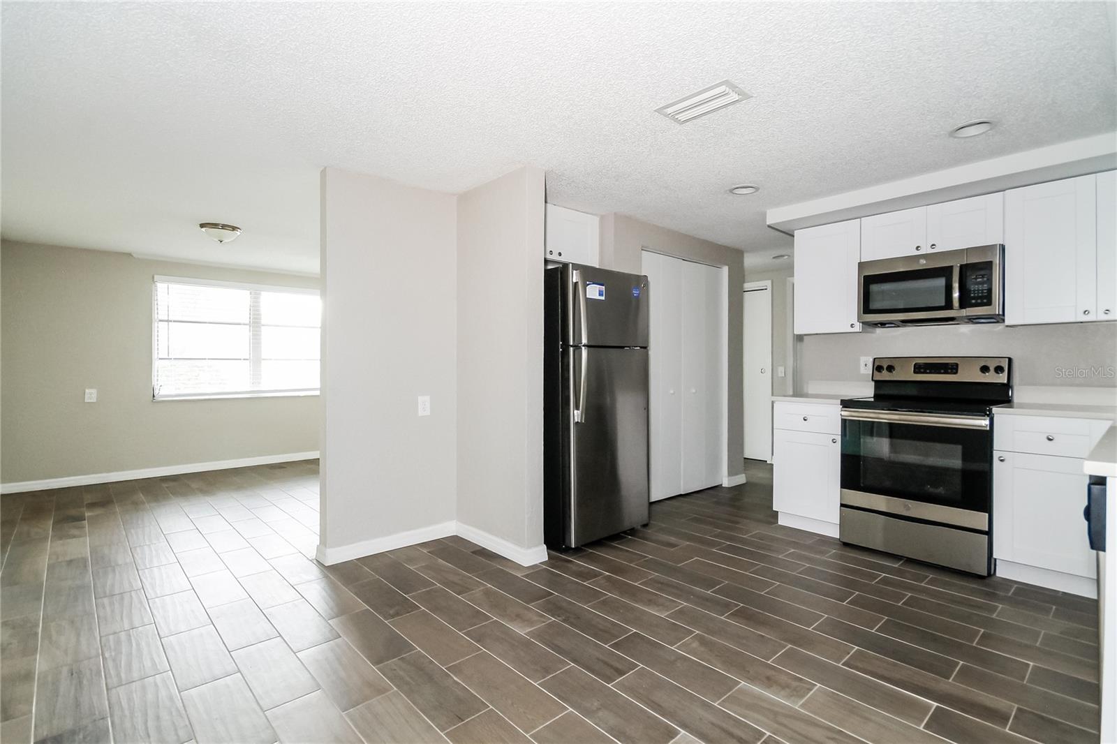 Image 5 of 16 For 5537 Quist Drive
