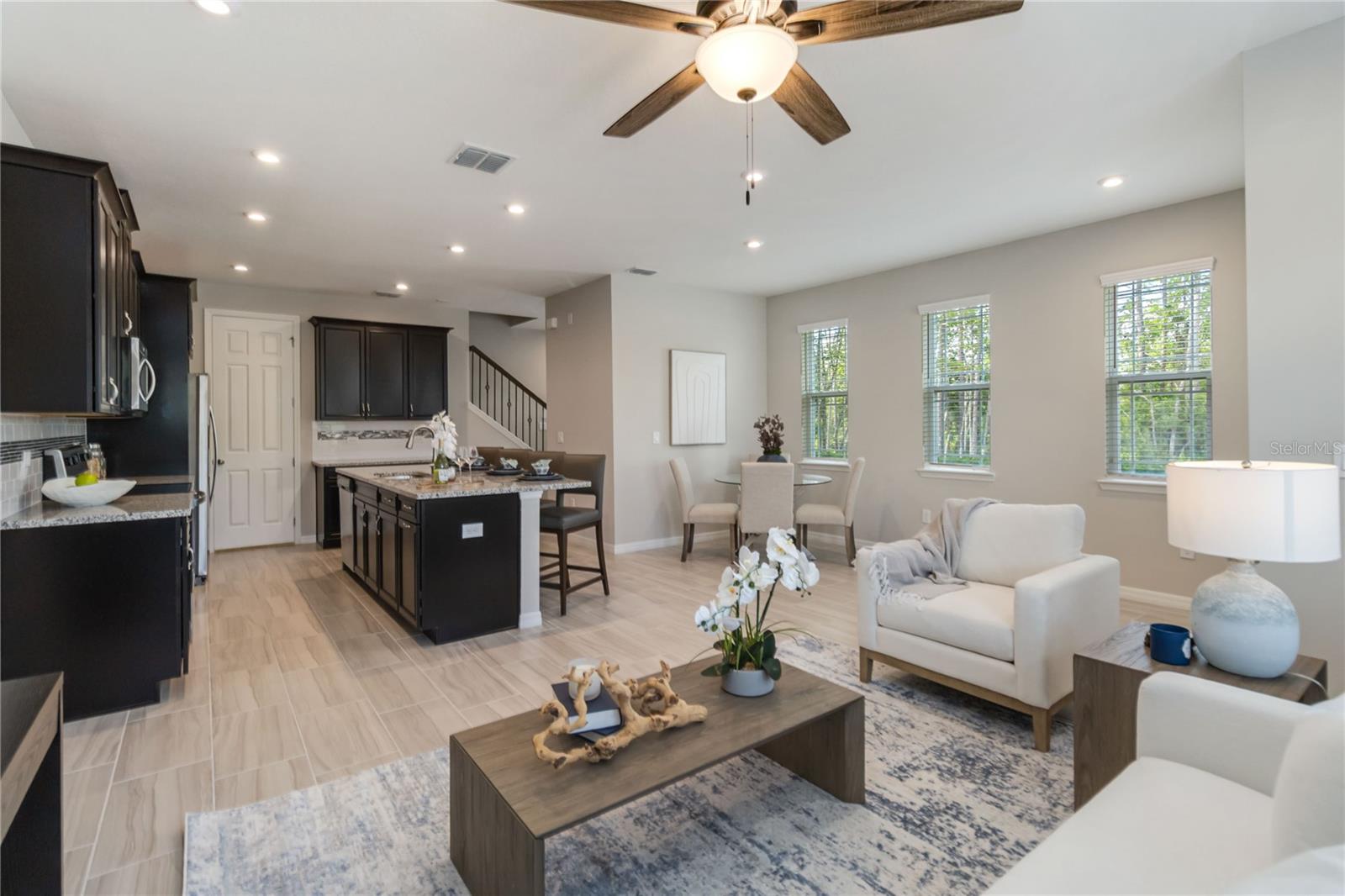 Image 10 of 32 For 9109 Legado Drive