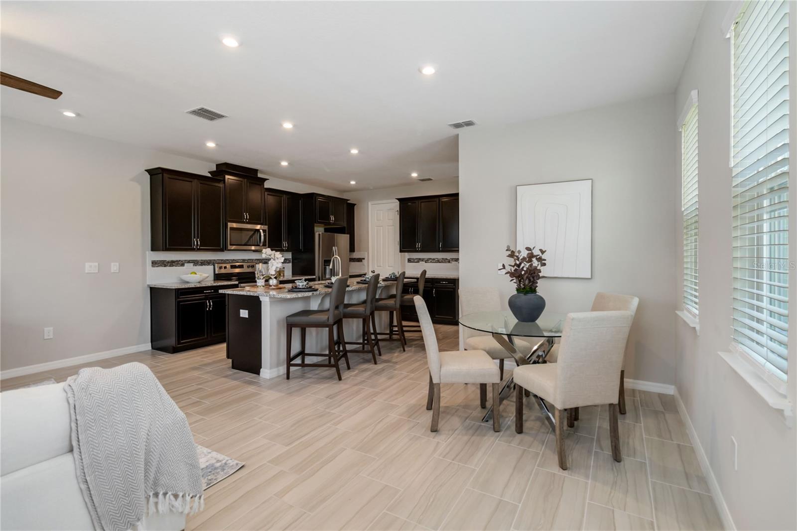 Image 7 of 32 For 9109 Legado Drive