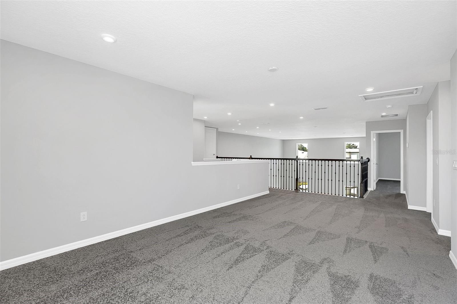 Image 21 of 36 For 1520 Wynell Street