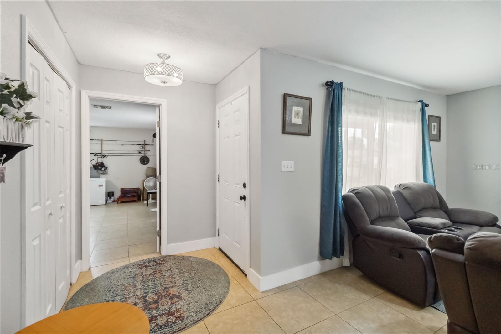 Image 3 of 24 For 10934 Tangora Street