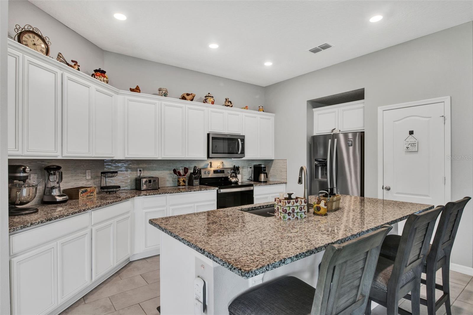 Image 12 of 29 For 208 Summerlin Lane