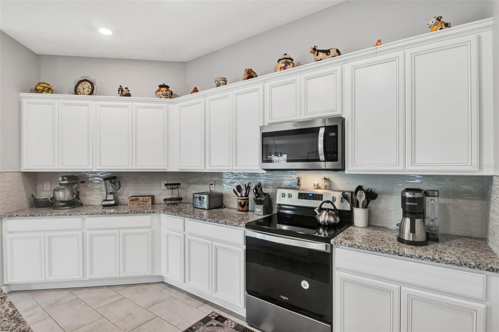 Image 13 of 29 For 208 Summerlin Lane