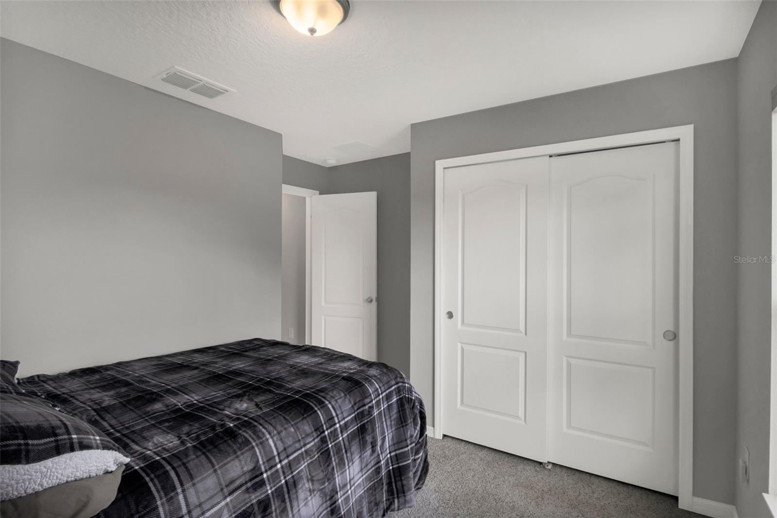 Image 21 of 29 For 208 Summerlin Lane