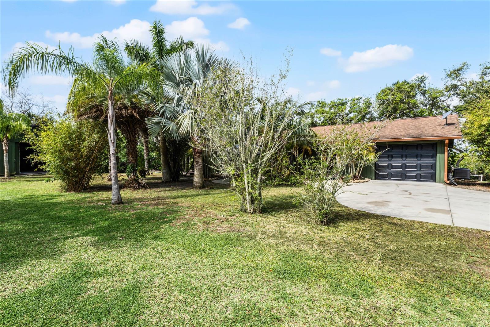 Image 3 of 52 For 1200 Auger Drive
