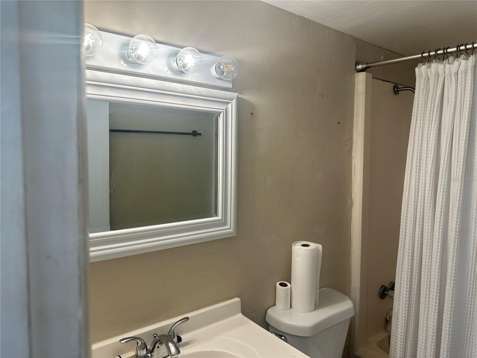 Image 10 of 13 For 149 Scottsdale Square 149