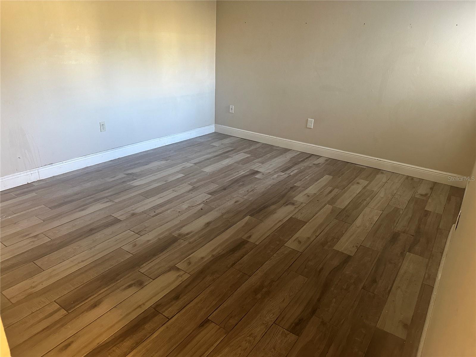Image 5 of 13 For 149 Scottsdale Square 149