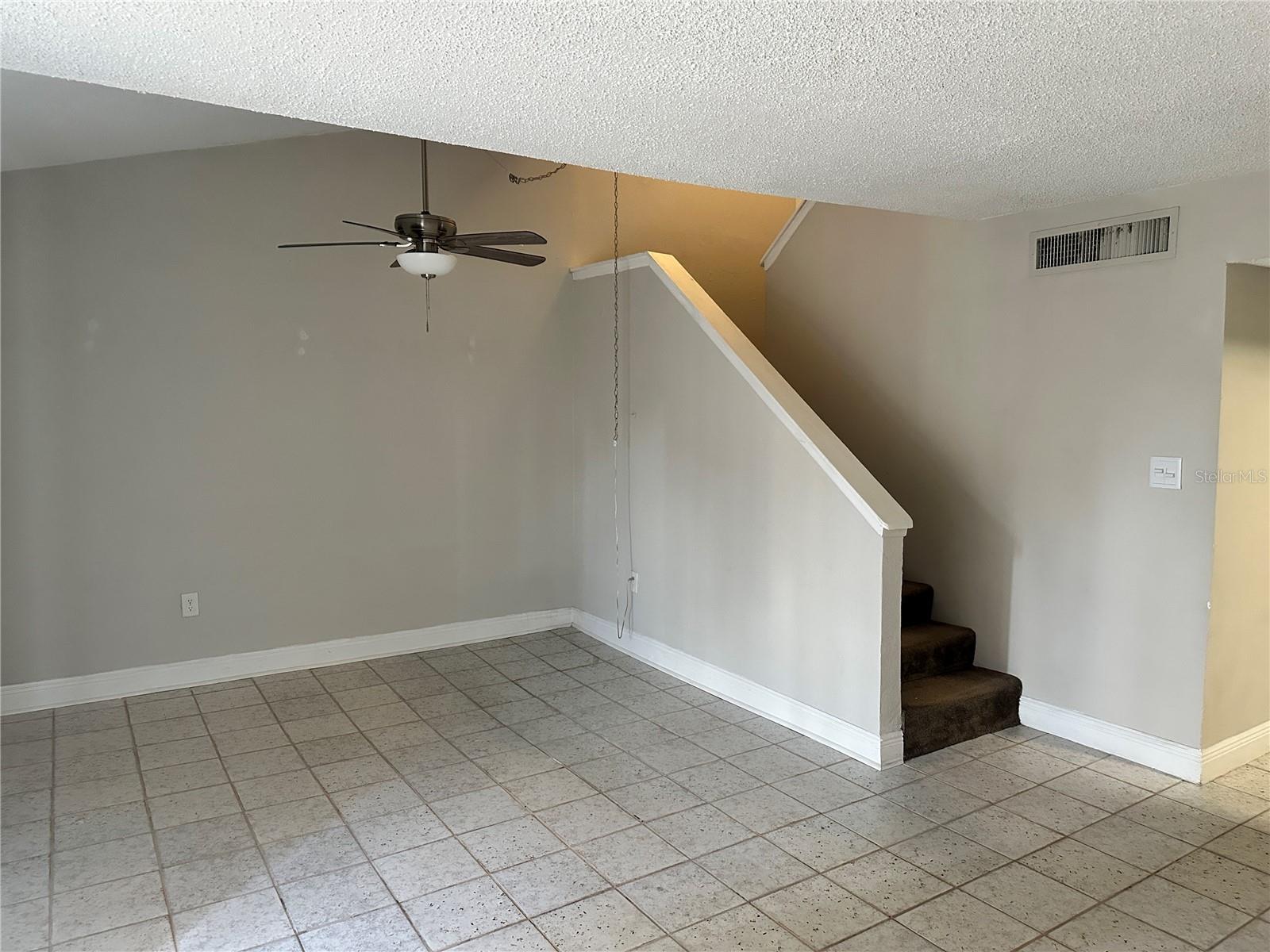Image 5 of 16 For 206 Scottsdale Square 206