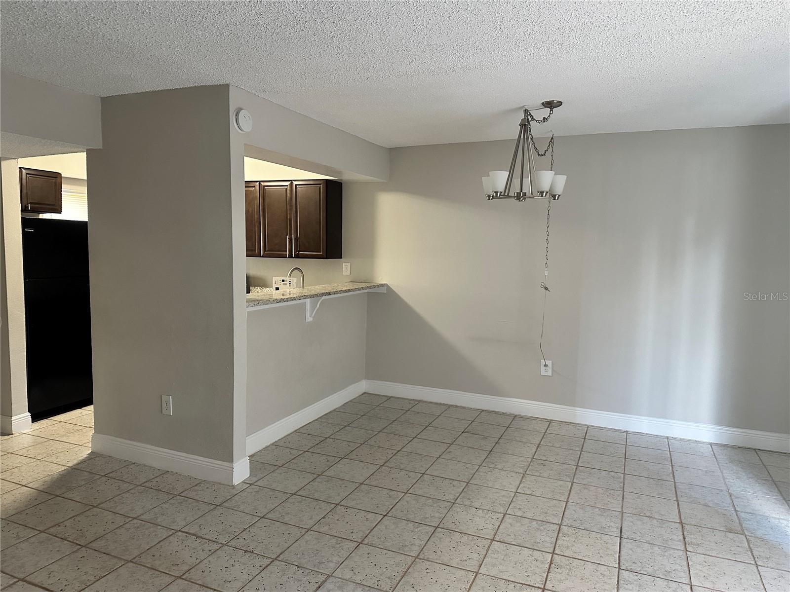 Image 6 of 16 For 206 Scottsdale Square 206