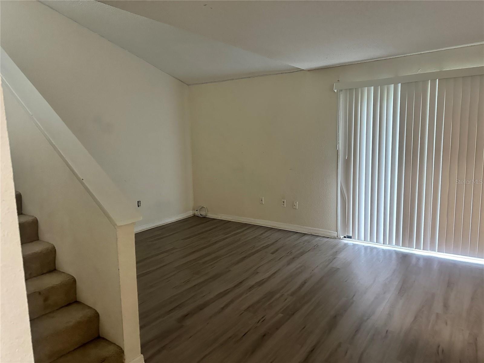 Image 3 of 14 For 326 Scottsdale Square 326