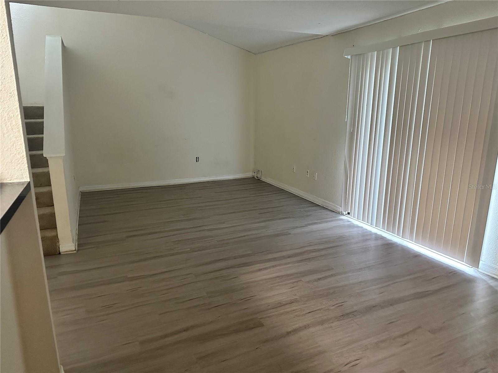 Image 6 of 14 For 326 Scottsdale Square 326