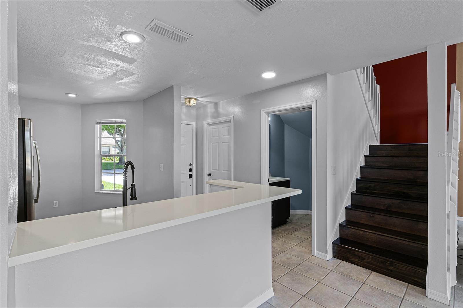 Image 10 of 47 For 2498 Saint Augustine Boulevard