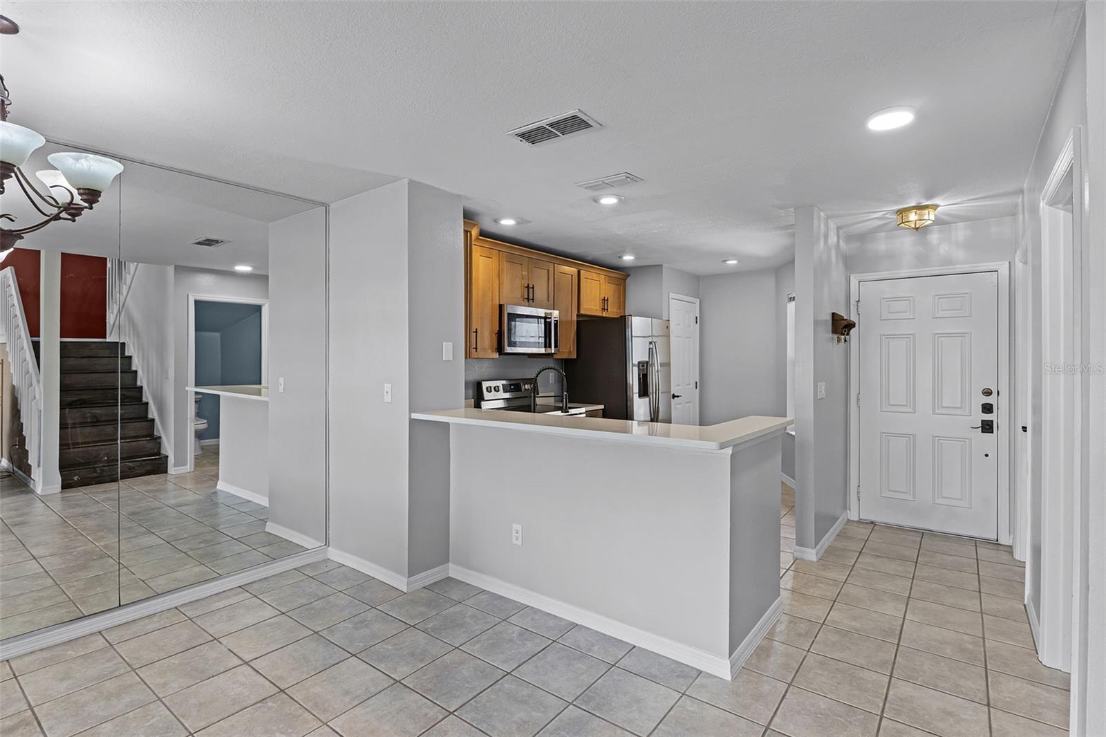 Image 7 of 47 For 2498 Saint Augustine Boulevard