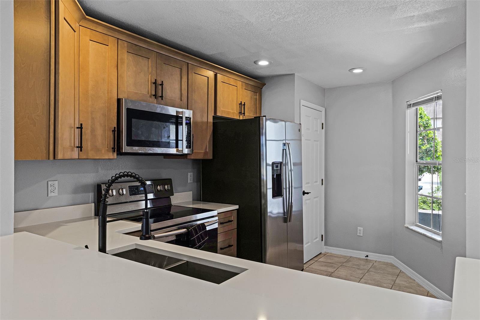 Image 8 of 47 For 2498 Saint Augustine Boulevard