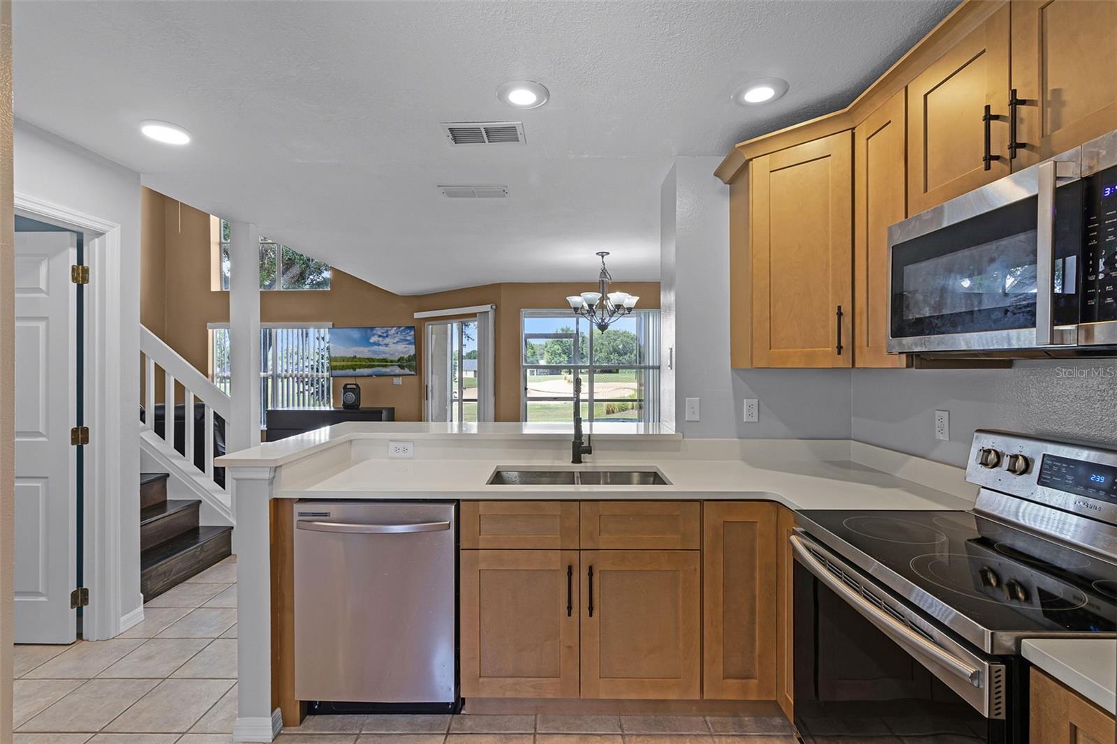 Image 9 of 47 For 2498 Saint Augustine Boulevard