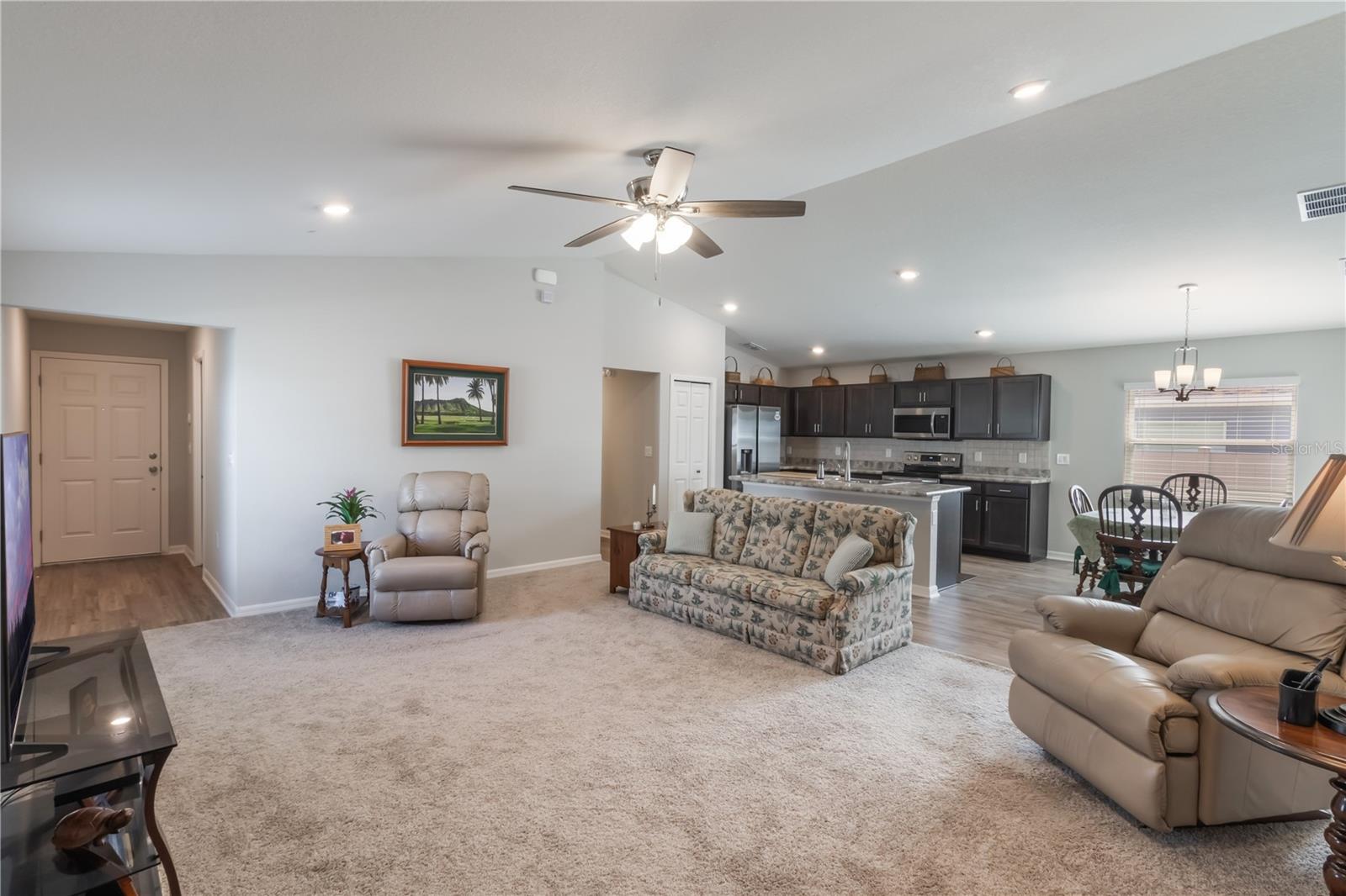 Image 4 of 23 For 490 Pentas Lane