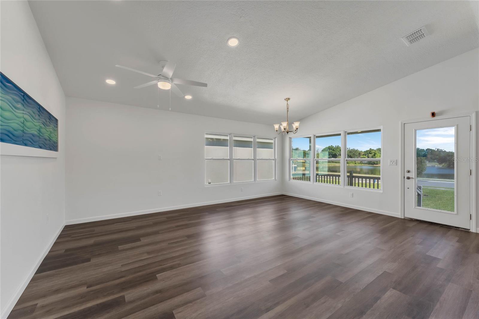 Image 13 of 37 For 1040 20th Street