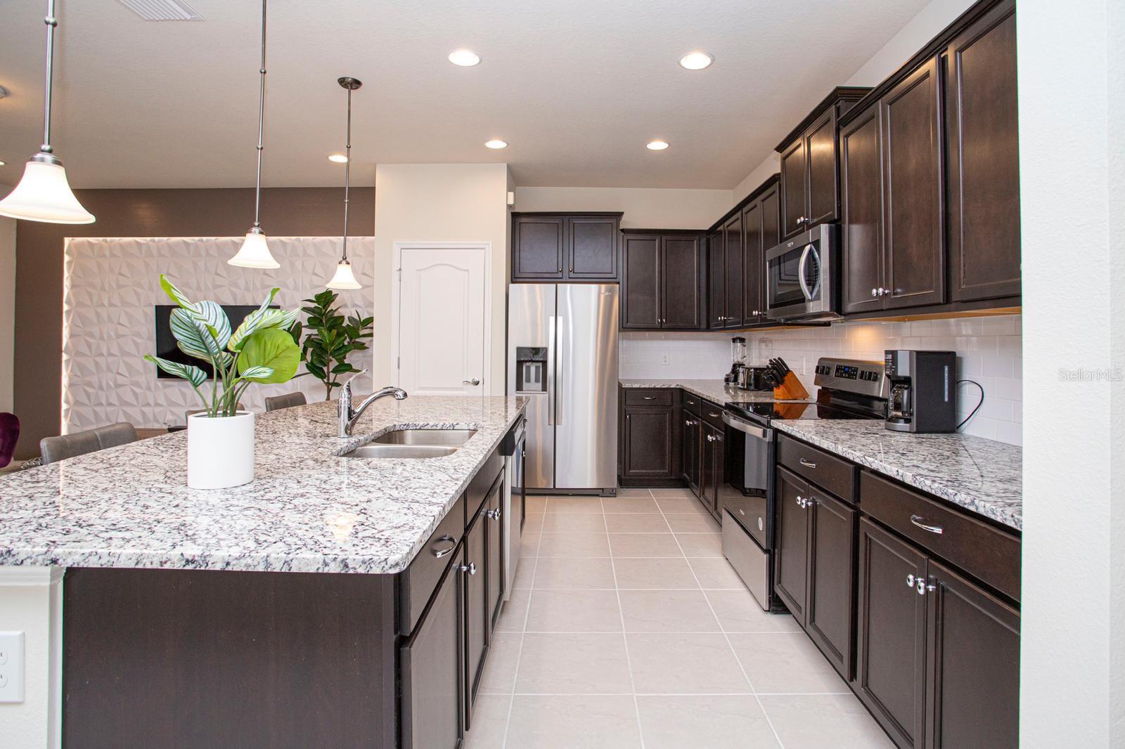 Image 25 of 54 For 8944 Sydney Avenue