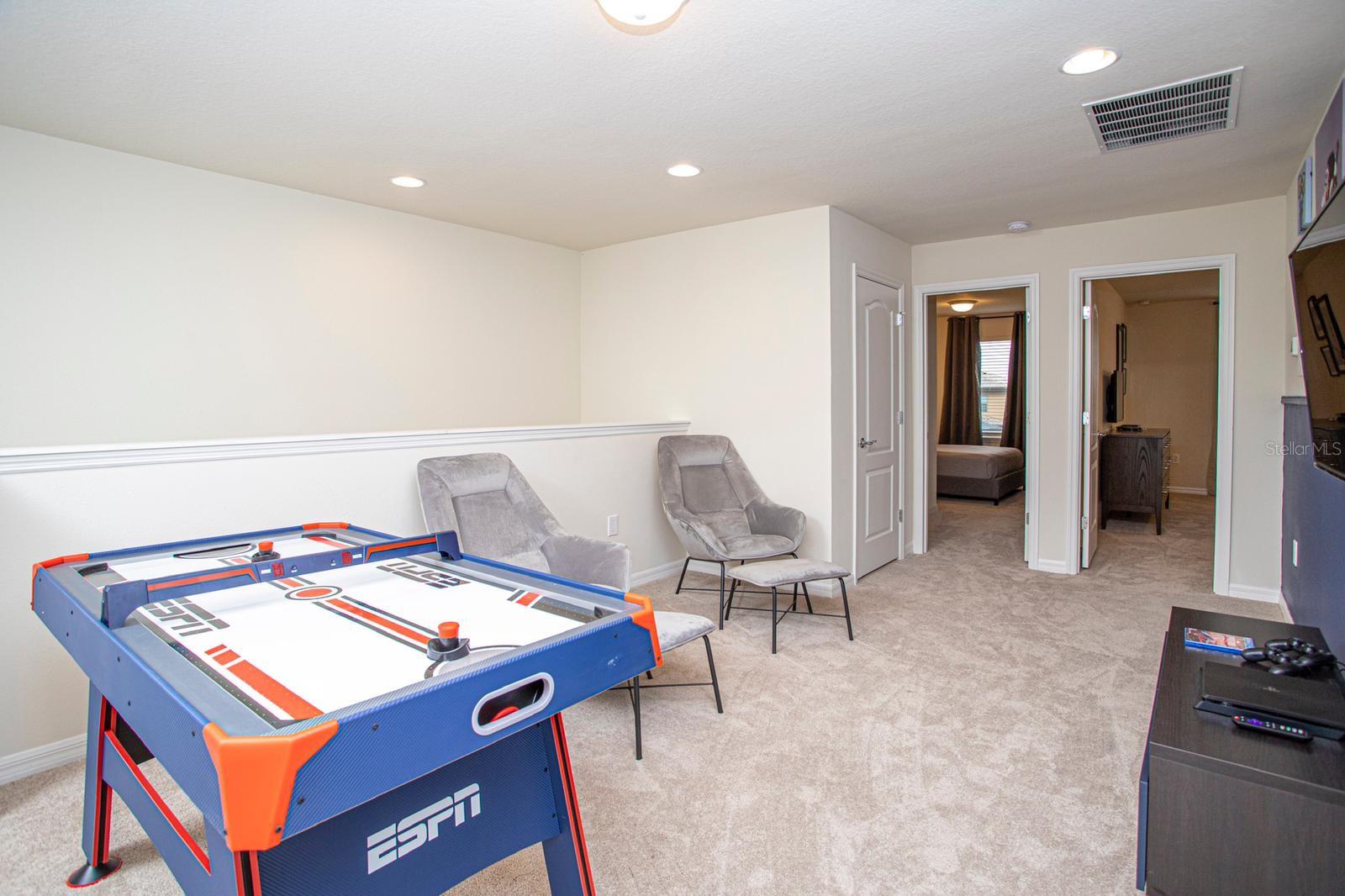 Image 27 of 54 For 8944 Sydney Avenue