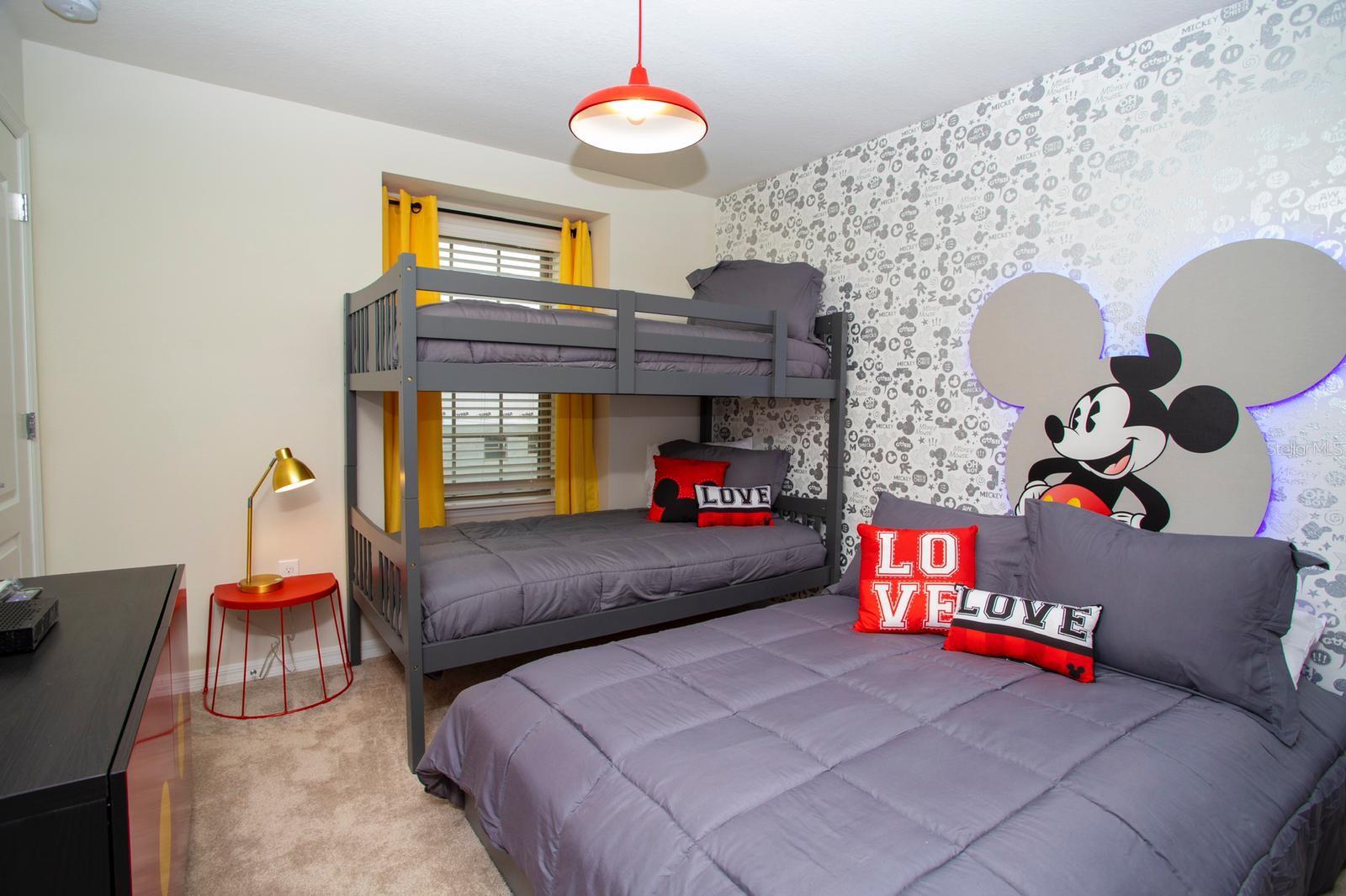 Image 29 of 54 For 8944 Sydney Avenue