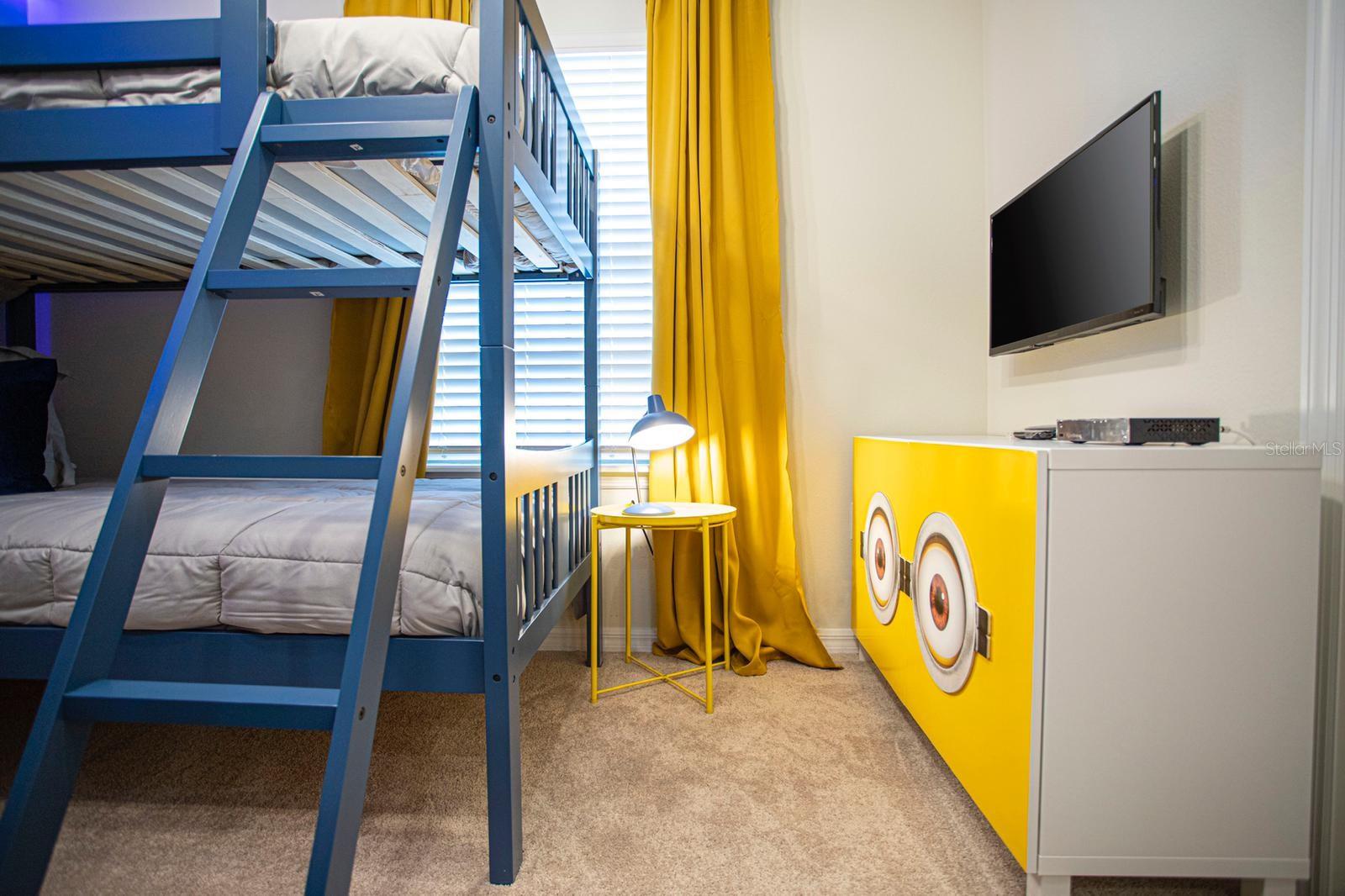 Image 36 of 54 For 8944 Sydney Avenue