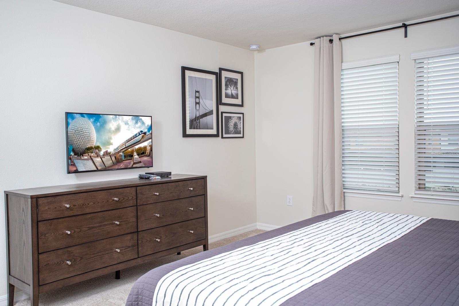 Image 42 of 54 For 8944 Sydney Avenue