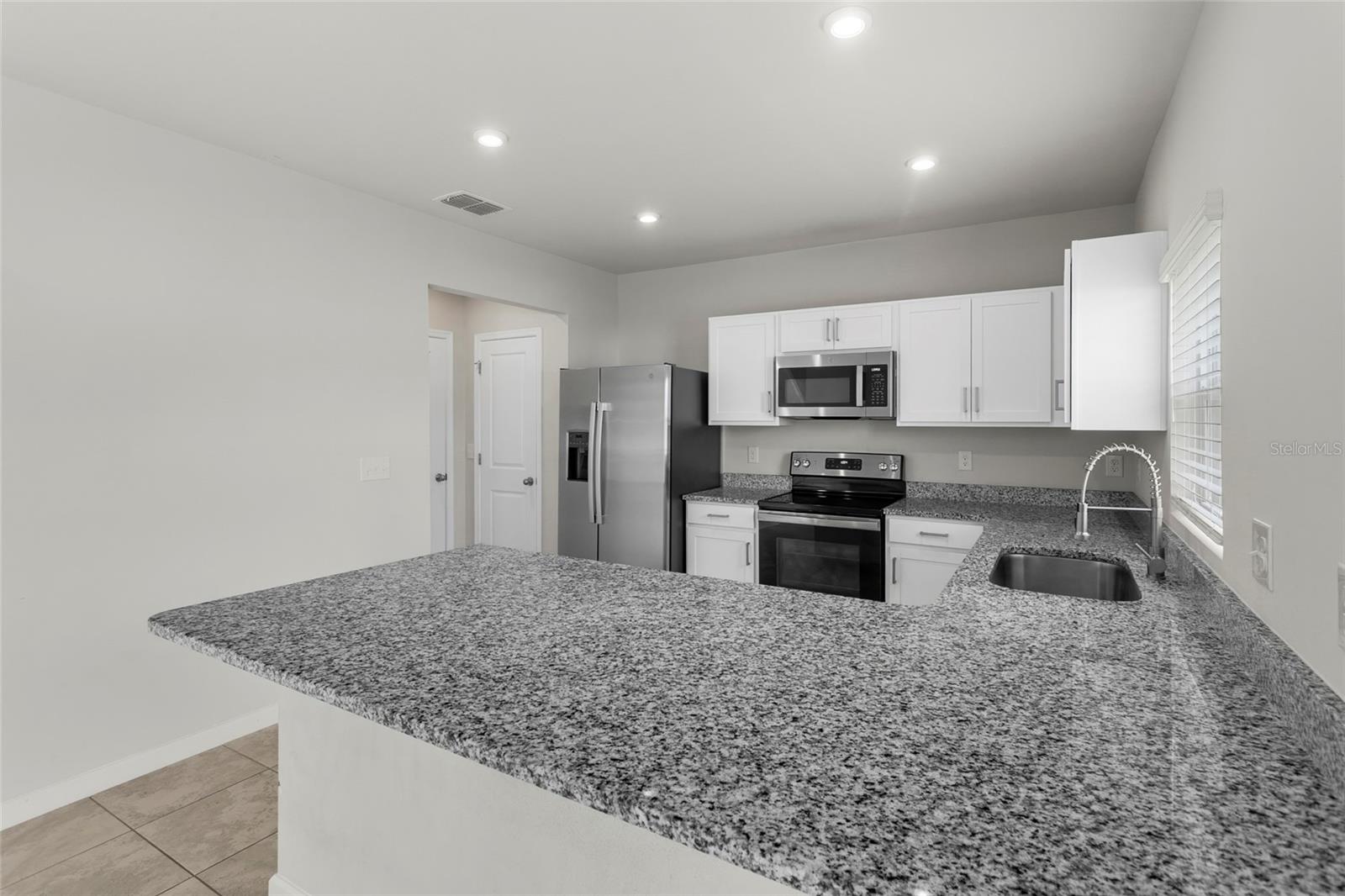 Image 16 of 47 For 1506 Finnigan Circle