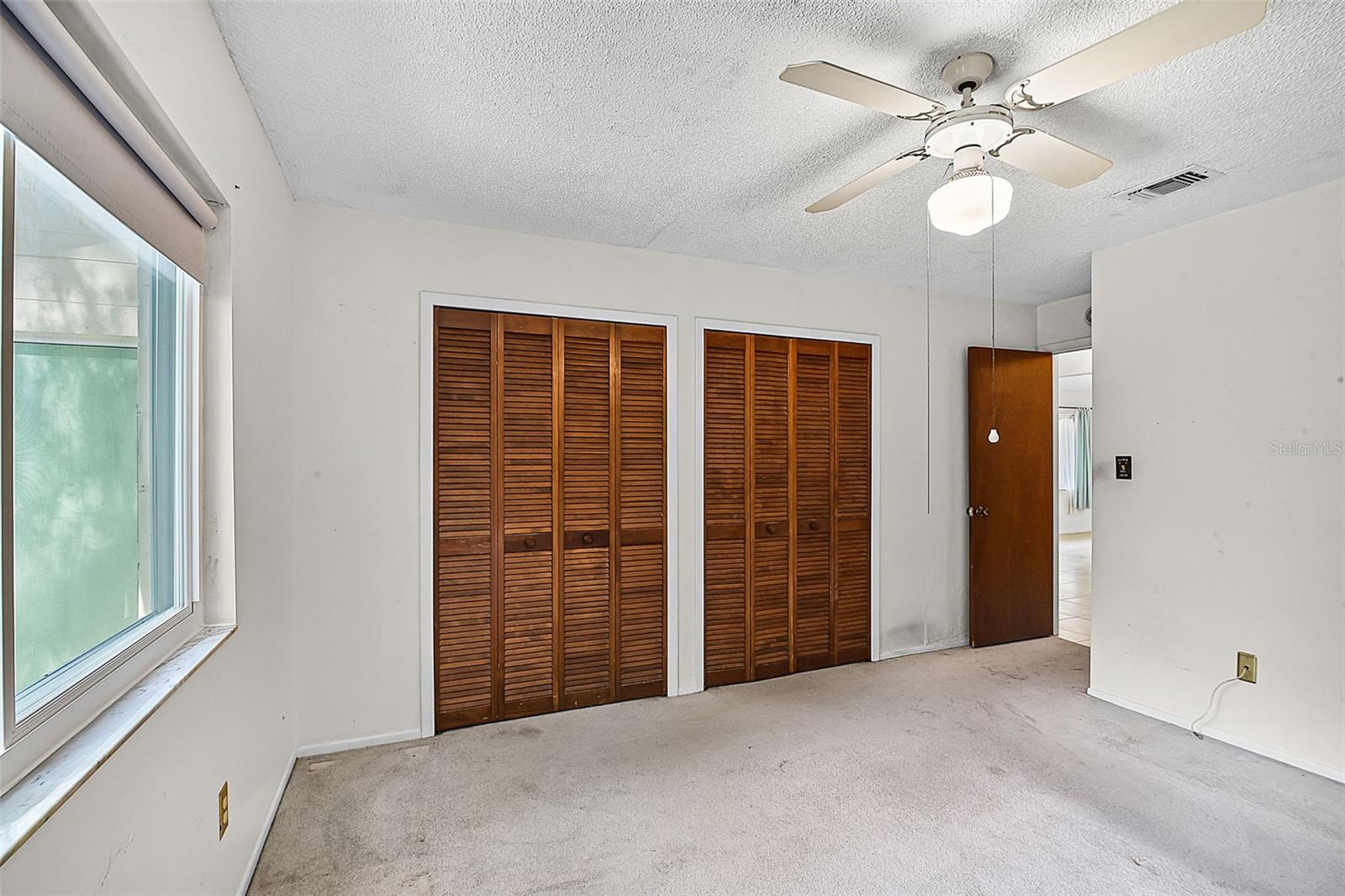 Image 16 of 21 For 327 Ketch Court