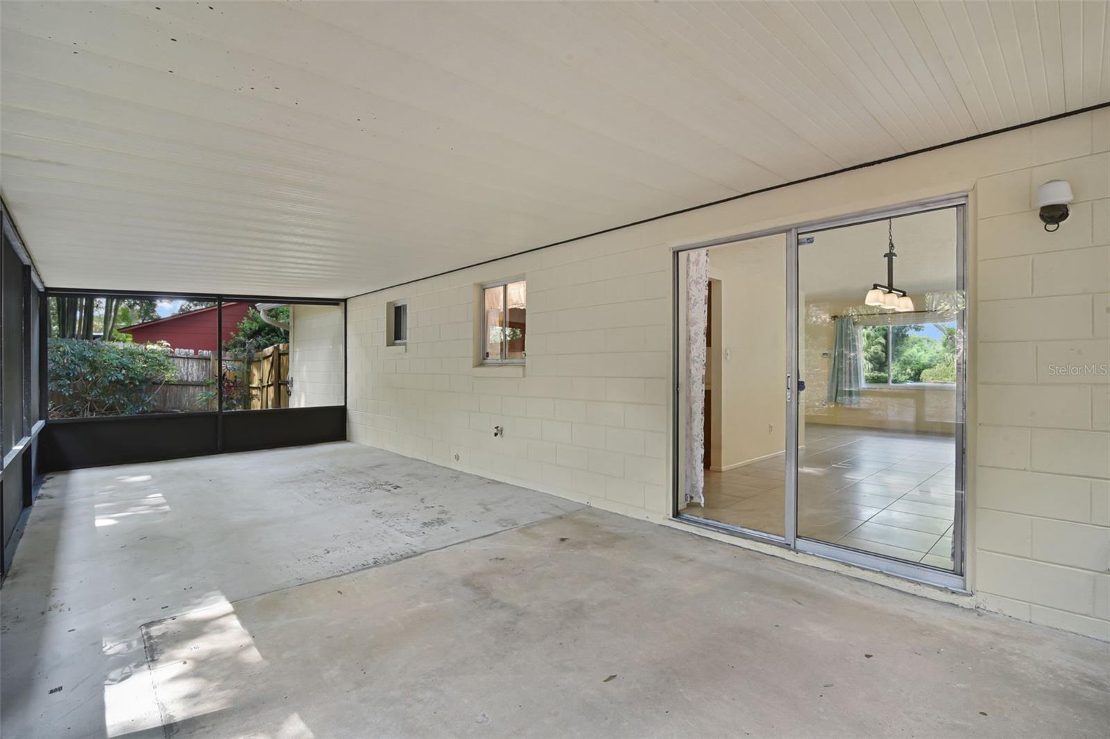 Image 19 of 21 For 327 Ketch Court