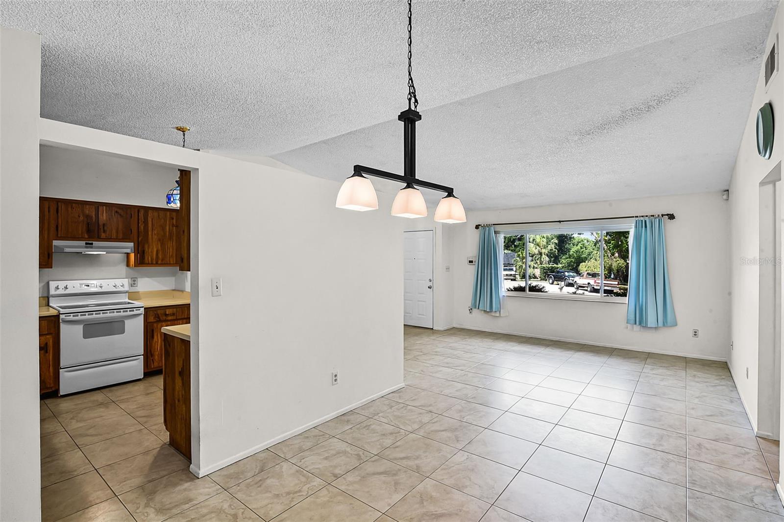 Image 7 of 21 For 327 Ketch Court