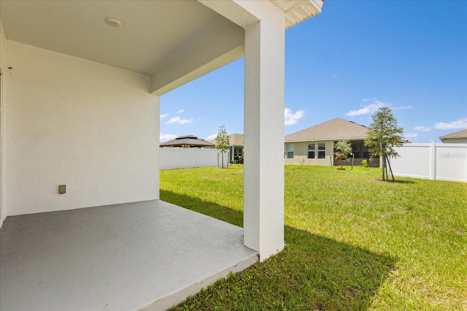 Image 25 of 43 For 1693 Barberry Drive