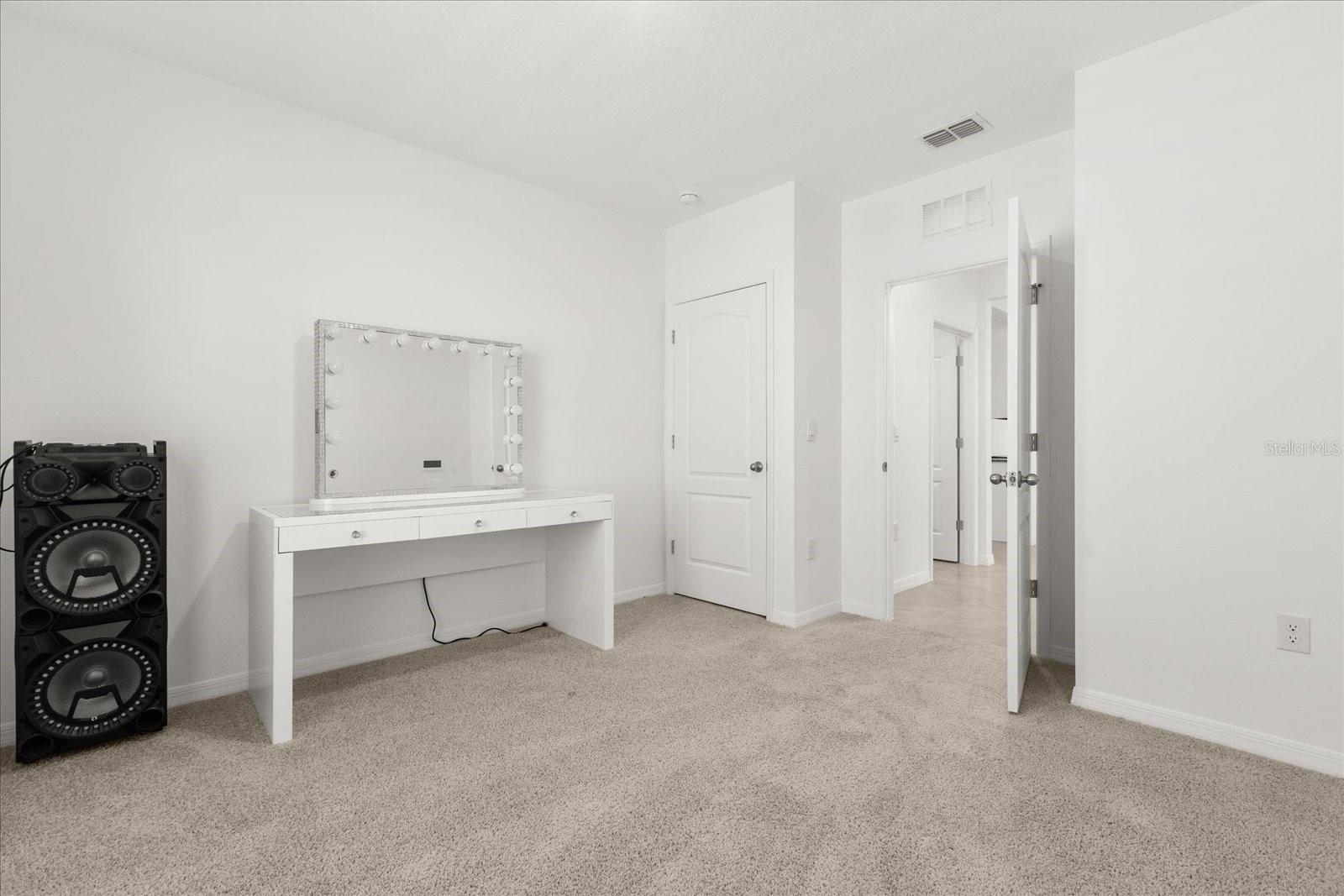 Image 9 of 43 For 1693 Barberry Drive