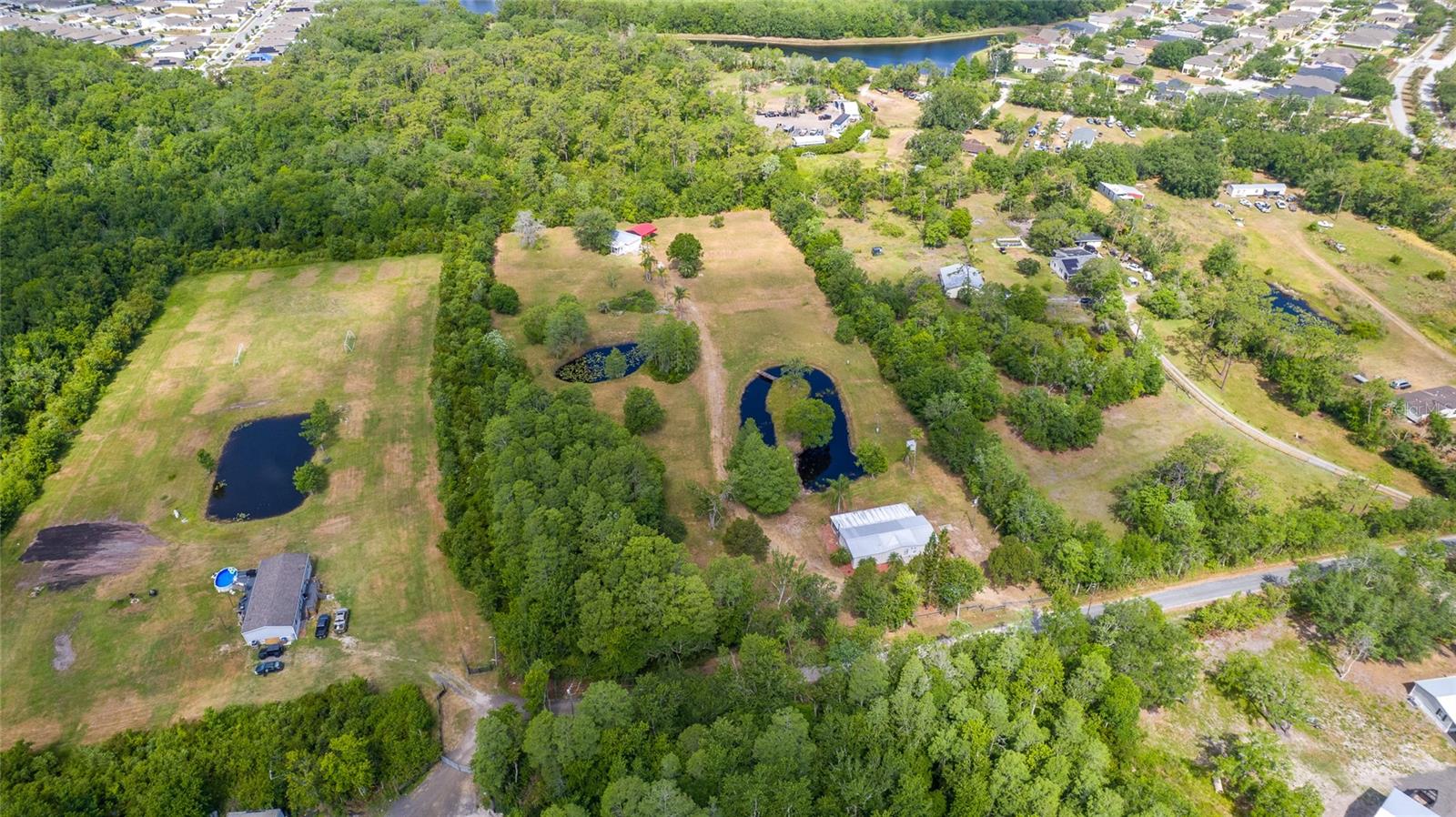 Image 8 of 37 For 3960 Doe Drive